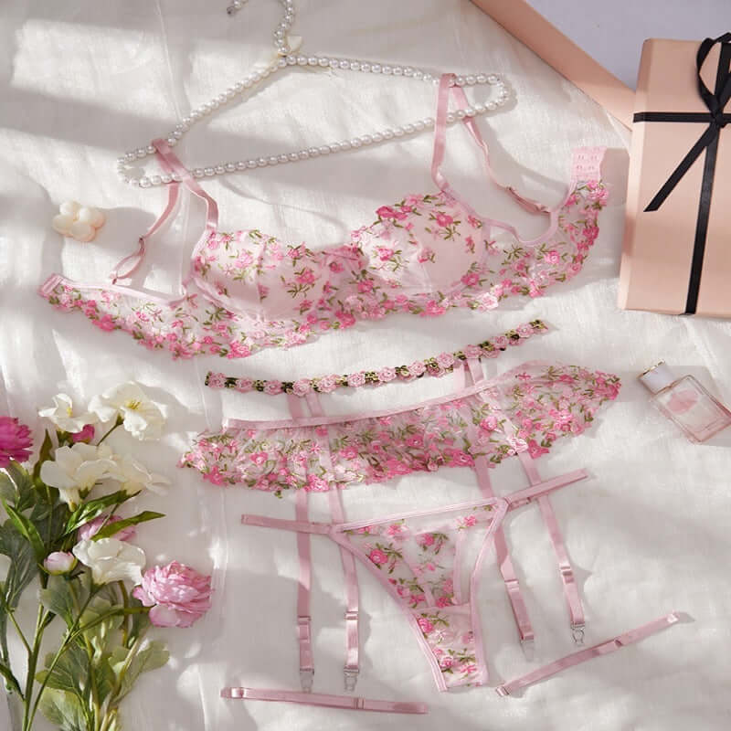 Magic Gardens Flower Band Garter Set