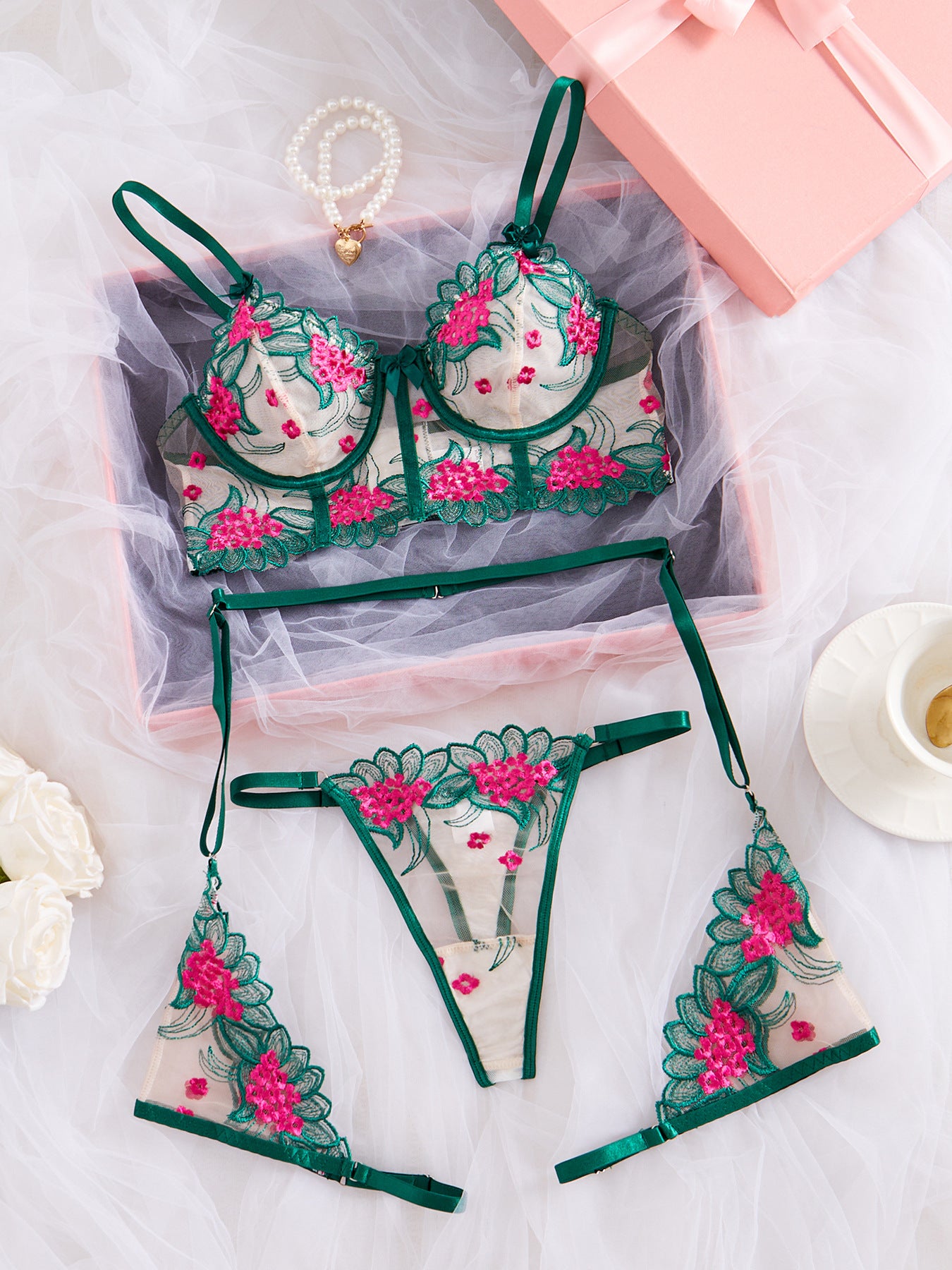 Full Bloom Mid Chest Set