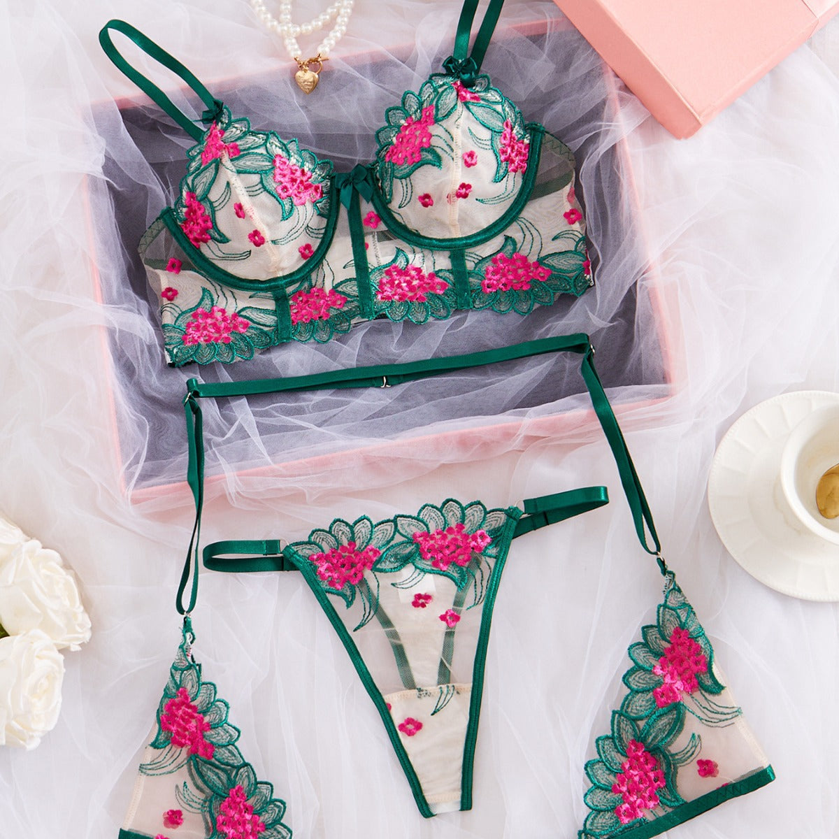 Full Bloom Mid Chest Set