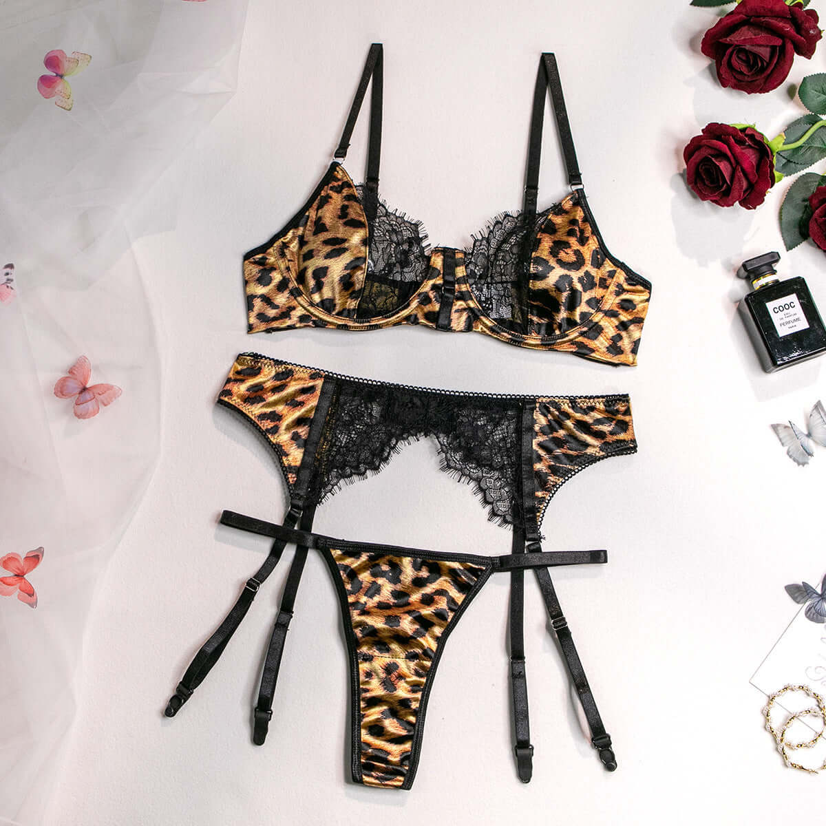 Leopards Lace Three-piece Set