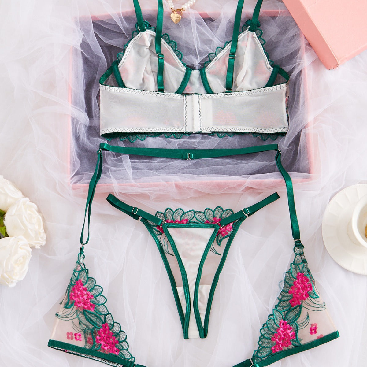 Full Bloom Mid Chest Set