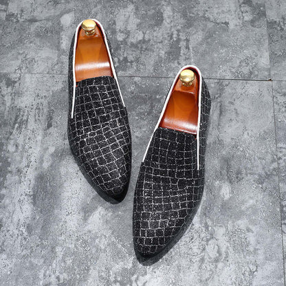 Flashy Pointed Shoes